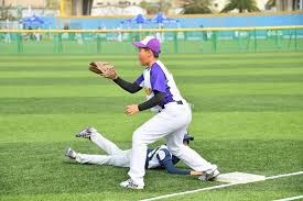 81岁奶奶直播《我的世界》走红 为孙子治疗癌症